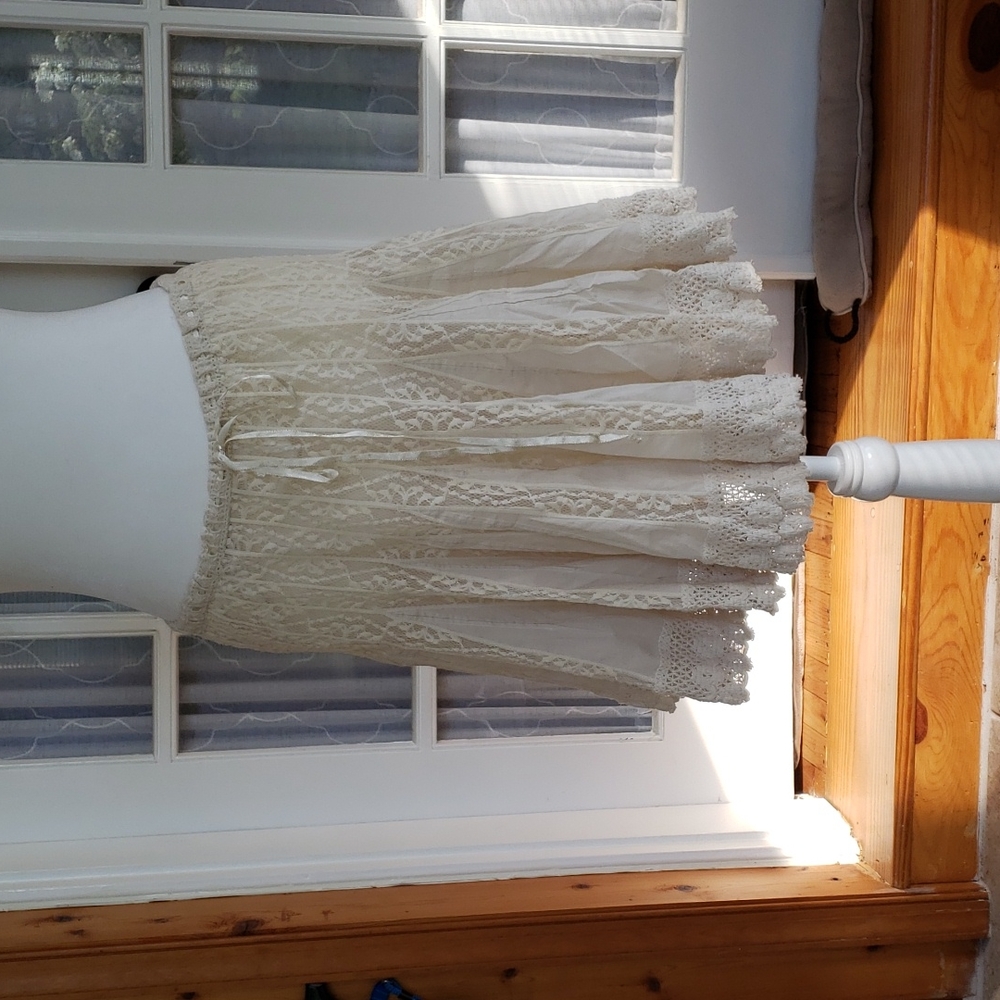 Lace and crochet ivory skirt